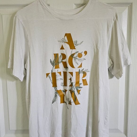 ArcTeryx White T-Shirt, Size S - Picture 1 of 3